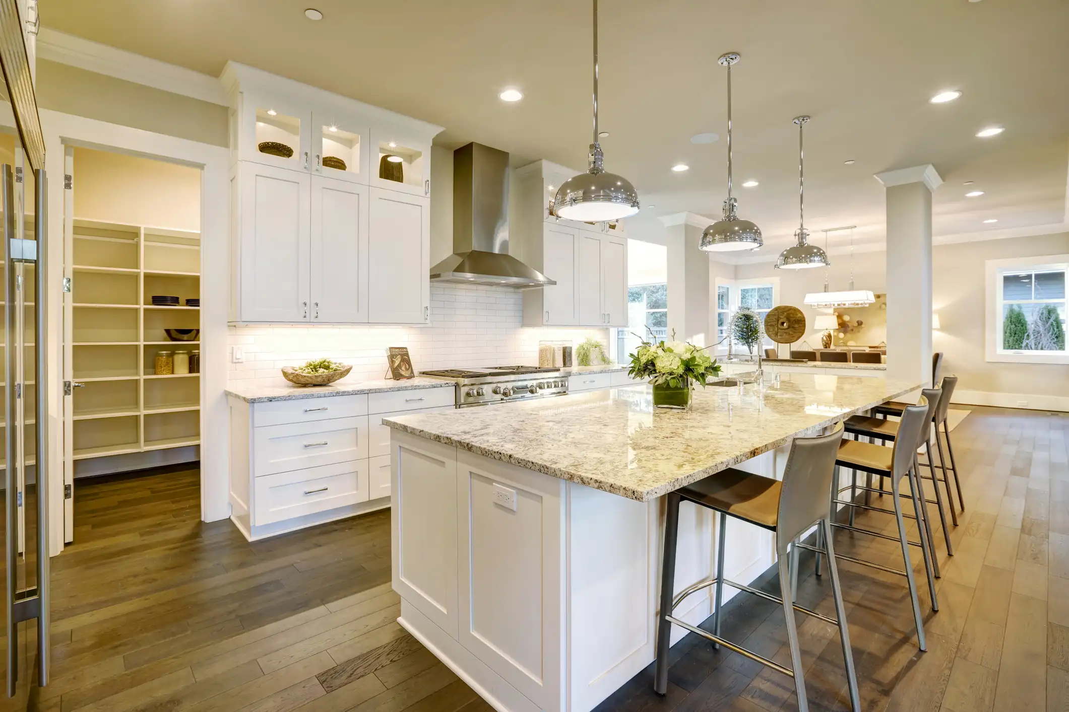 Upper Arlington Ohio luxury home for sale — Kate Thomas listing agent